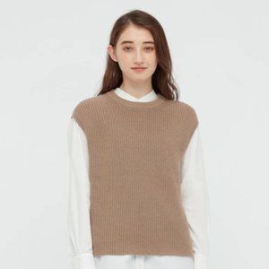 Uniqlo Side Slit Womens Vest - Size XL